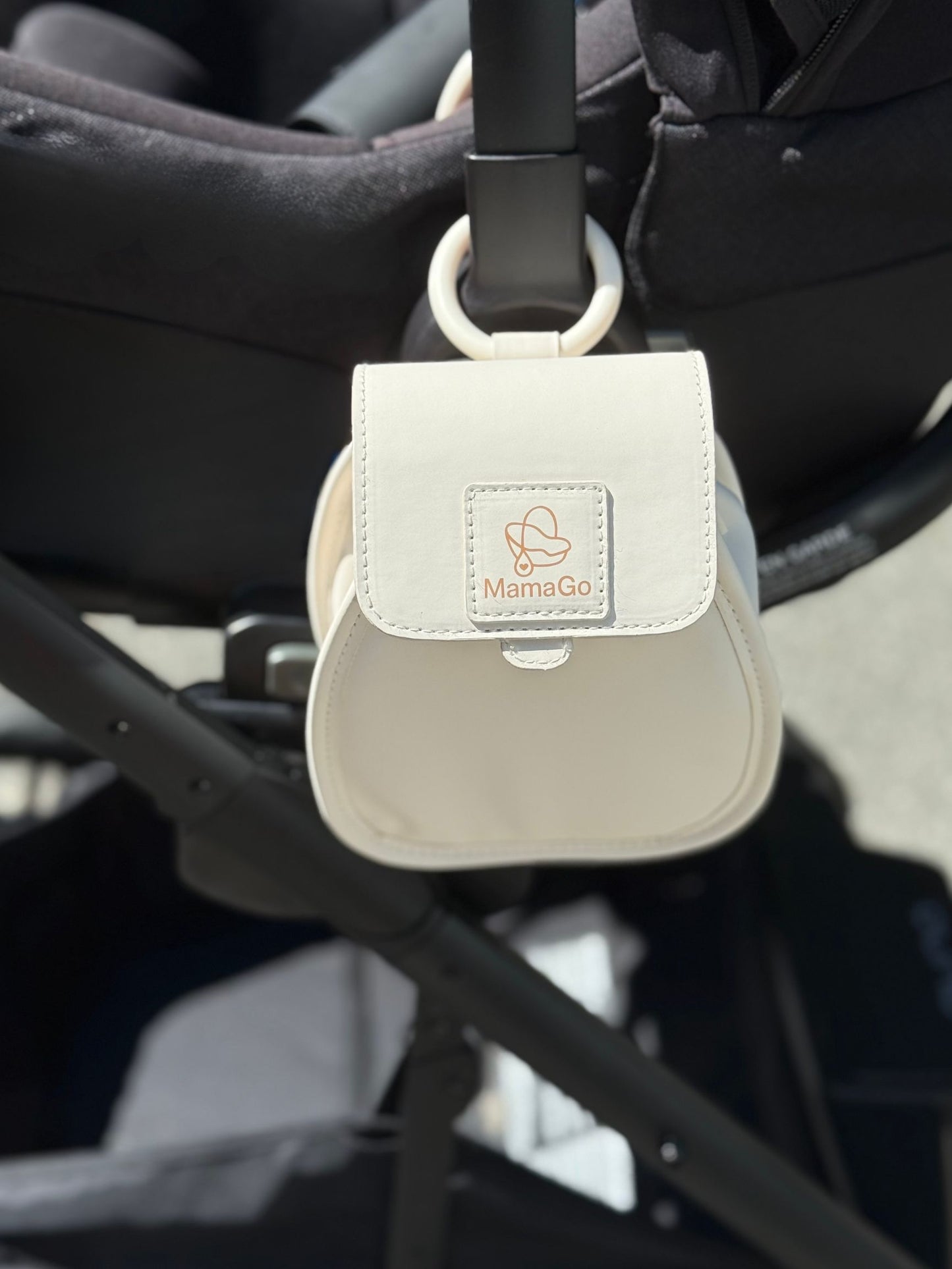 MamaGo Clip-On Handbag – Beige